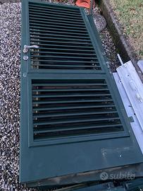 Persiana in legno massello di castagno