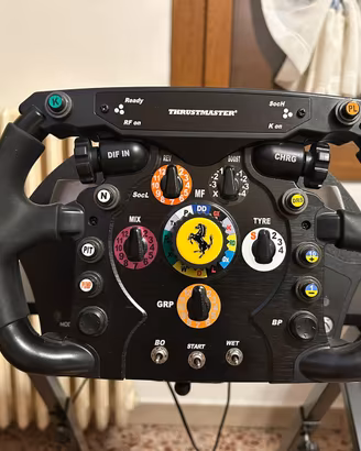 Simulatore per xbox one thrustmaster