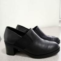 Scarpe donna in pelle n. 39