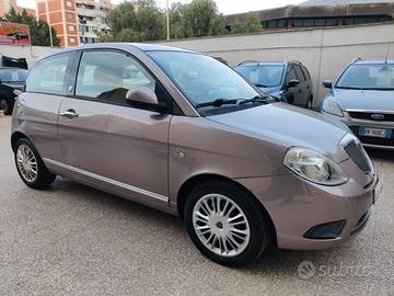 Lancia Ypsilon Benz/GPL
