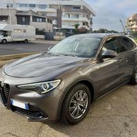 Alfa Romeo Stelvio 2.2 Turbodiesel 160 CV AT8 RWD 