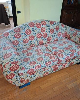 Divano due posti stile francese Vintage