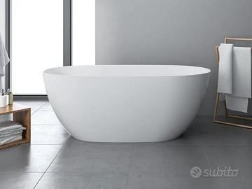 Vasca da centro bagno ancora imballata