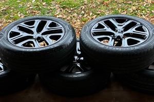 5 Cerchi lega 18 originali Jeep Prezzo Trattabile