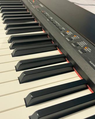 Pianoforte elettronico yamaha P-140