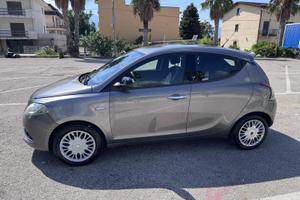 LANCIA Ypsilon 1.2 69 CV 5 porte Gold + GPL