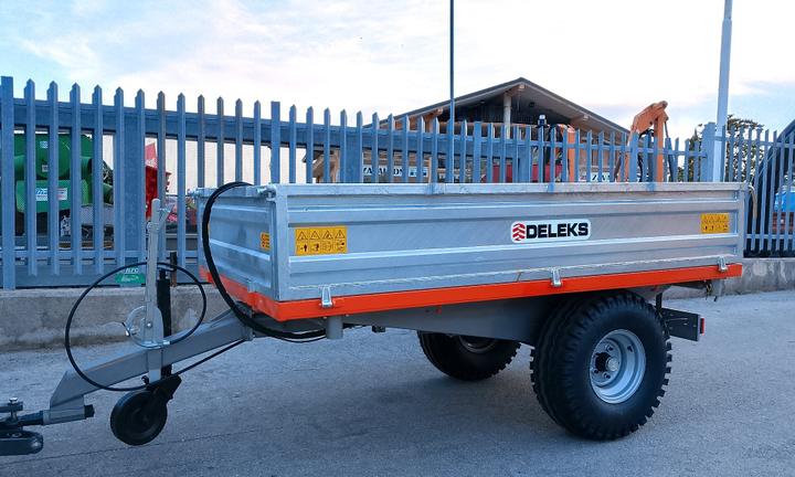 Rimorchio a ribaltamento trilaterale DELEXS modell