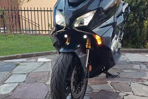 Honda Forza 750