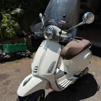 Vespa Primavera 150 - Stile & Libertà