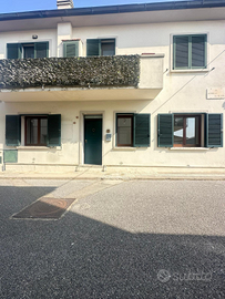 Cecina LI bilocale libero piano terra