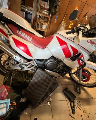 Yamaha super tenere XTZ 750