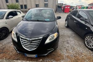 Lancia ypsilon 3ºserie benzina metano