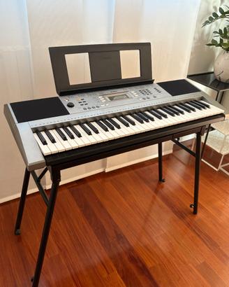 Tastiera Yamaha PSR-E353 + supporto regolabile