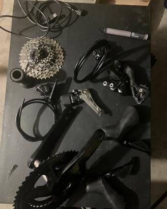 Gruppo shimano 105 di2 12v