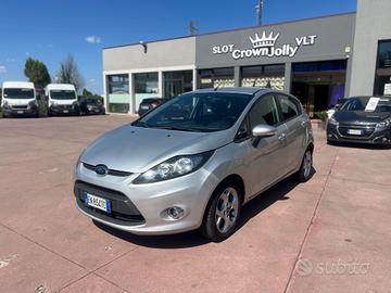 Ford Fiesta 1.4 16V 5p. Bz.- GPL Titanium Bs.