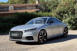 AUDI TT Roadster 2.0 TDI ultra Design