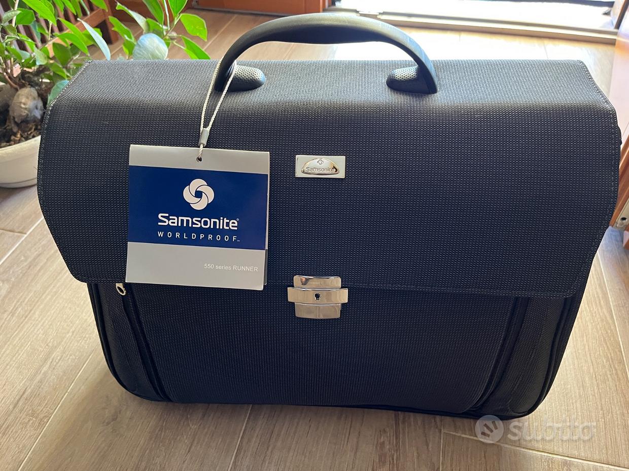 Valigetta 24 ore rigida Vendita in Abbigliamento e accessori