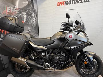 Honda NT 1100 "tua a 163 euro al mese"