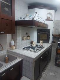 Cucina effetto muratura lineare 4.50mt