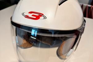 Casco jet