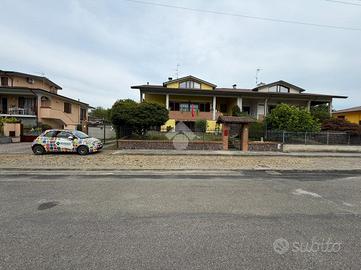 PORZIONE DI BIFAMILIARE A CASTELLETTO DI BRANDUZZO