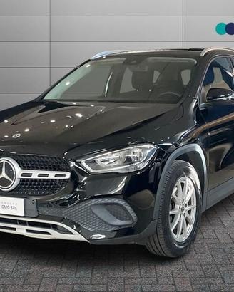 Mercedes-Benz GLA 200 d Business auto
