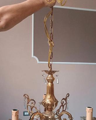"lampadario stile classico"