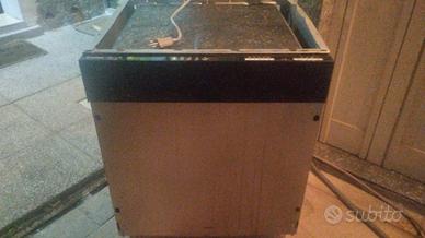 Lavastoviglie marca Candy da incasso 