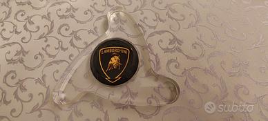 Fermacarte in plexiglass con loghi prestigiose cas