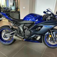 YAMAHA YZF R7 .