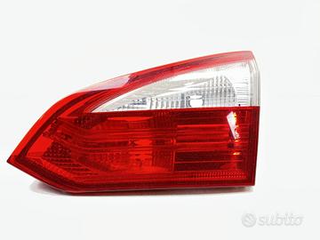 STOP POSTERIORE DESTRO INTEGRATO NEL PORTELLO FORD