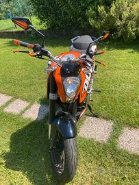 Ktm duke 200