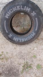Pneumatico Michelin 255/75/ R 15