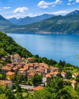 Villa di 264 m² con più di 5 locali e box auto dop