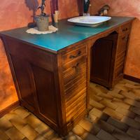 Scrivania artigianale anni 40’ in legno massello