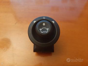 Interruttore di regolazione degli specchietti