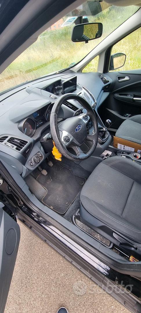 Ford C-Max 2012 photo 4