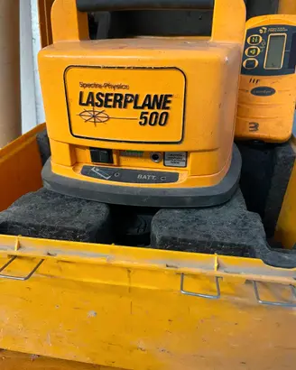 LASER - LIVELLO ELETTRONICO L500
