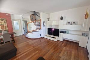 Villa di 189 m² con 4 locali e box auto doppio a M