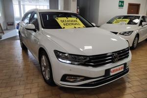 VOLKSWAGEN Passat Variant 2.0 TDI SCR EVO DSG Bu