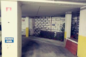 Posto auto e/o moto coperto - chiuso c/s catena