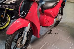 Aprilia Scarabeo Street 50 2T Rosa 07/2014