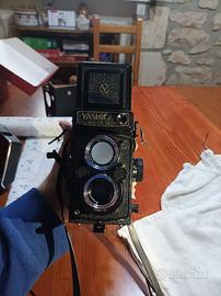 YASHICA MAT 124 G