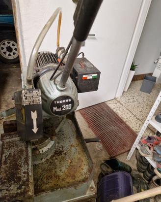 Troncatrice thomas con lama nuova