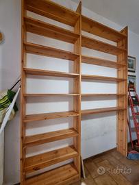 Grande libreria modulare in legno massello