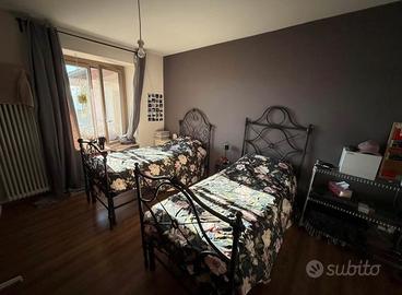 Letti in ferro battuto pieno