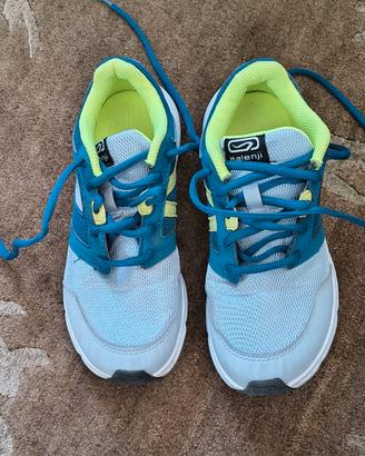 Scarpe sportive bambino, numero 35, buono stato