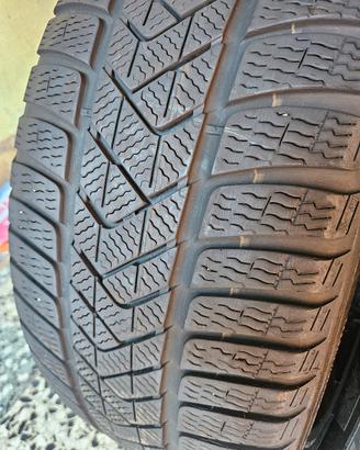 Gomme Pirelli 245 45 r18 M+S