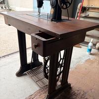 Macchina per cucire Singer vintage