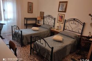 Camera doppia a singola a studentessa